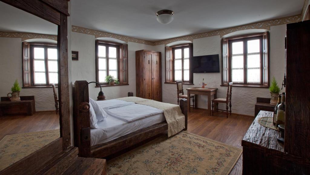 Halasi Pince Panzió Villány Esterno foto